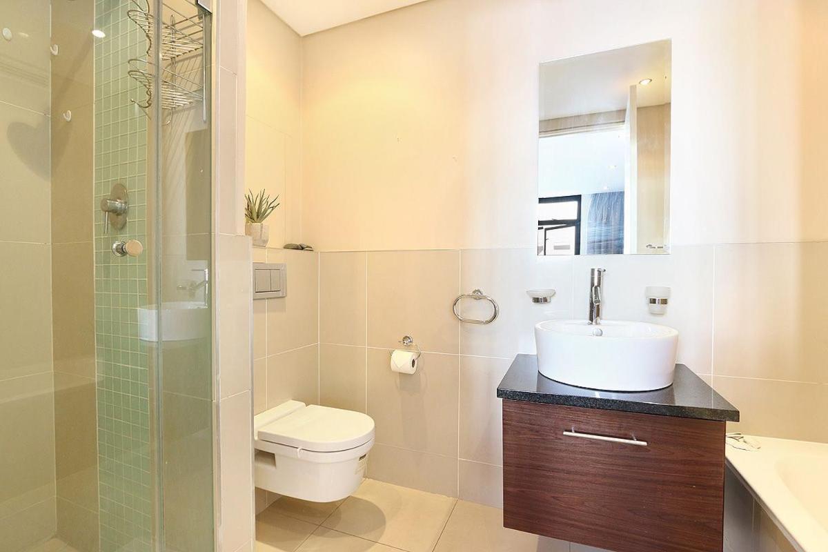 Eden On The Bay 118 By Hostagents Apartment Bloubergstrand Exterior photo